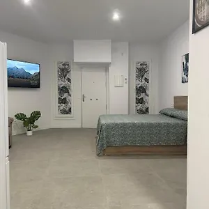 Fantastico Piso A 5 Minutos De La Estacion De Bus Y Tren A Metros De La Playa Apartamento